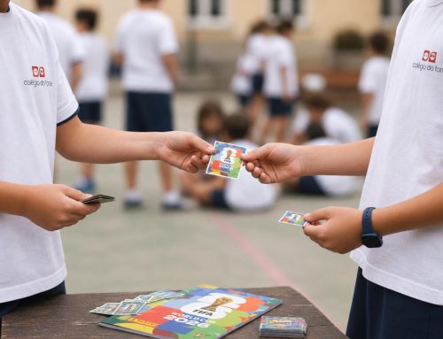 Troca de Cromos: a brincadeira que está a desenvolver a linguagem das crianças